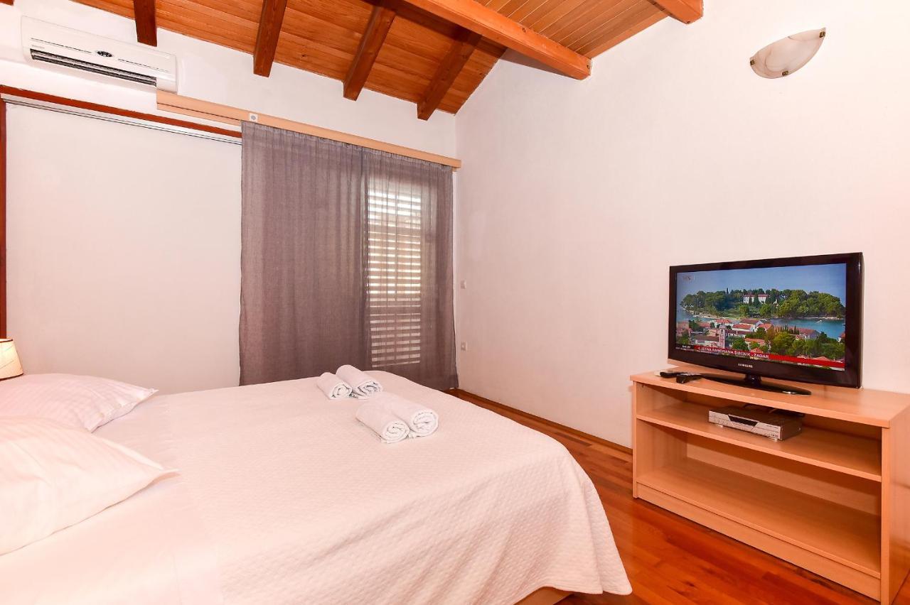Apartmani Mate Makarska Luaran gambar